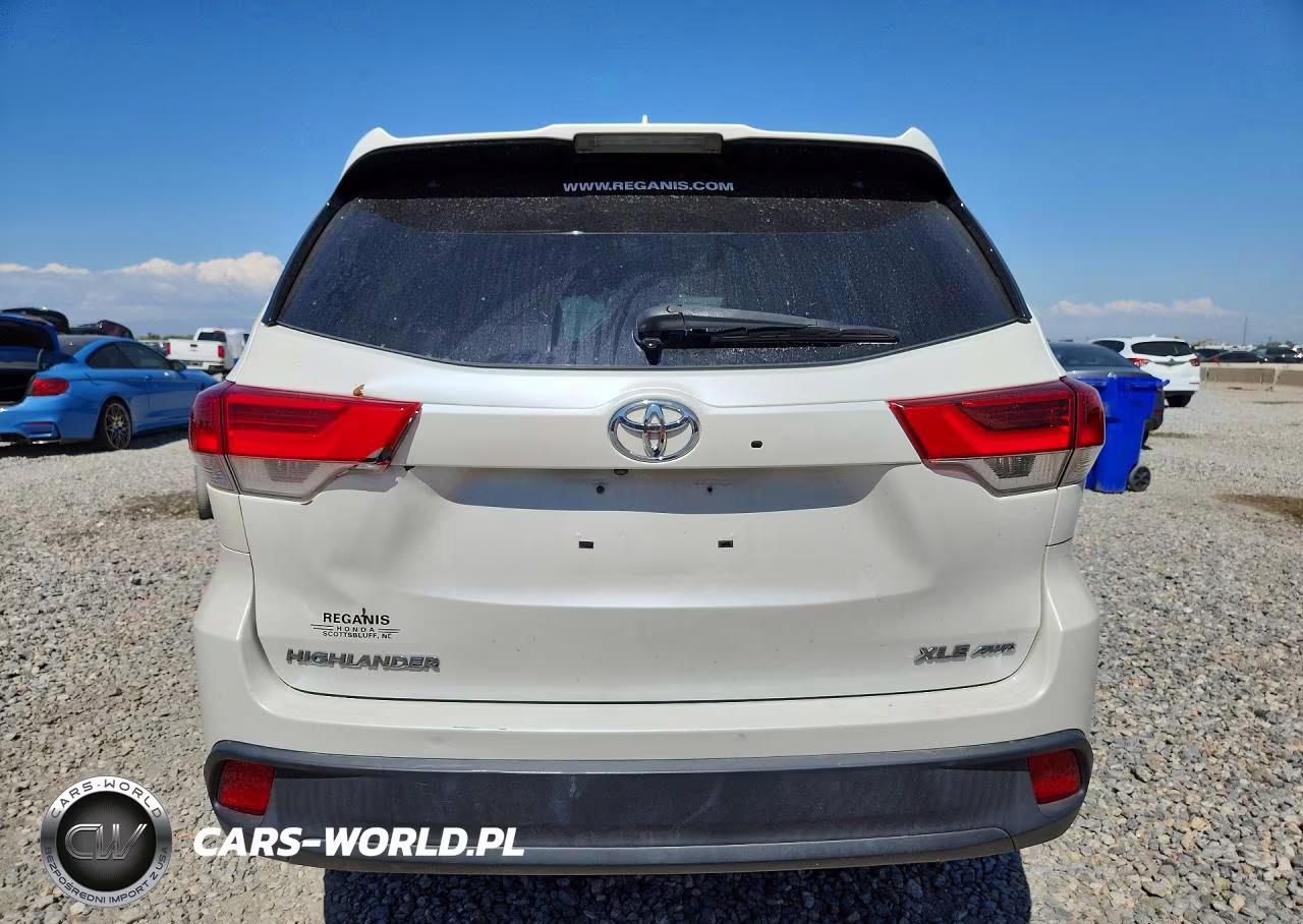 2018 Toyota Highlander Xle VIN:5TDJZRFH6JS909418 - 6