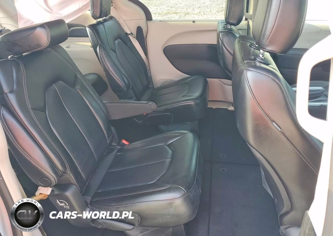 2023 Chrysler Pacifica Touring L VIN:2C4RC1BG2PR524510 - 11