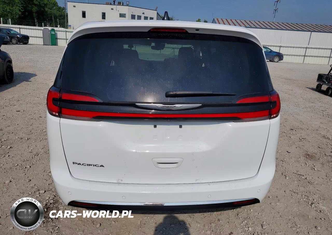 2023 Chrysler Pacifica Touring L VIN:2C4RC1BG2PR524510 - 6
