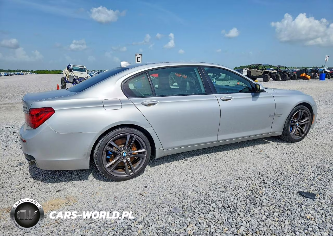 2015 BMW 750 Li VIN:WBAYE8C59FD781884 - 3