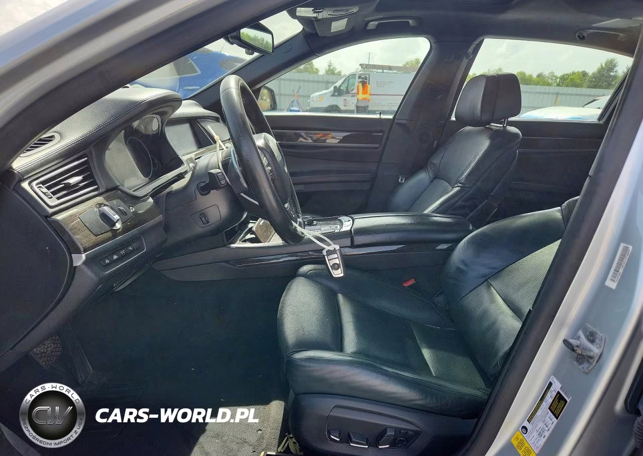 2015 BMW 750 Li VIN:WBAYE8C59FD781884 - 7