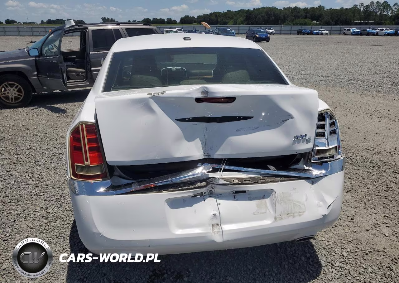 2013 Chrysler 300C VIN:2C3CCAEG1DH621074 - 6