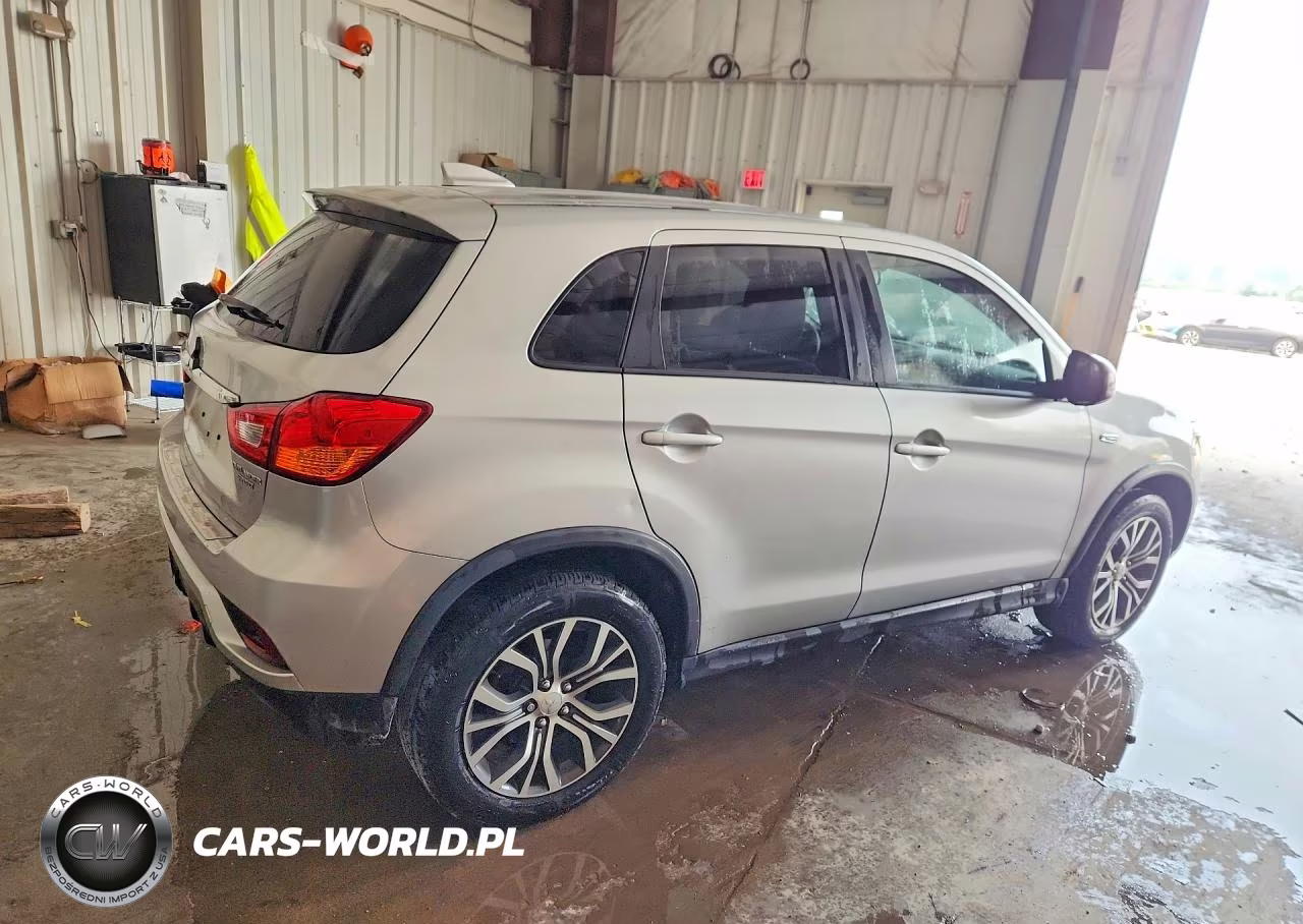 2018 Mitsubishi Outlander Sport Es VIN:JA4AP3AU9JZ013520 - 3