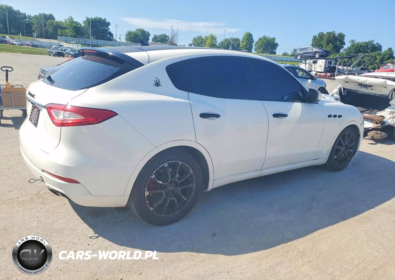 2017 Maserati Levante VIN:ZN661XUA9HX257839 - 3