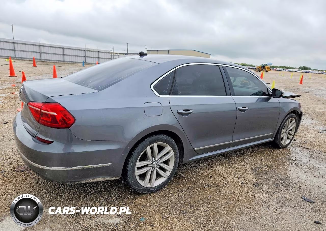 2016 Volkswagen Passat Sel VIN:1VWCT7A36GC046458 - 3