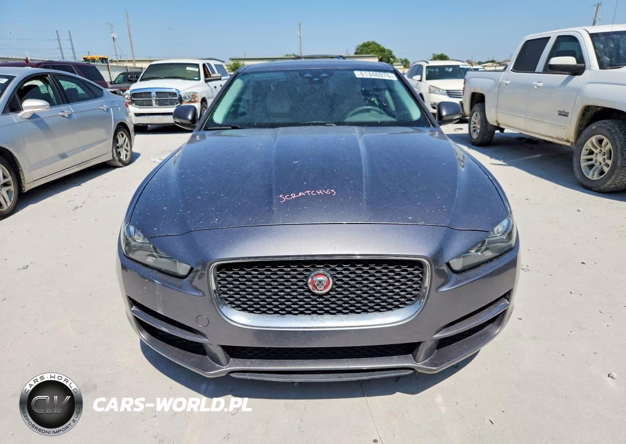 2017 Jaguar Xe Premium VIN:SAJAD4BG5HA961064 - 5