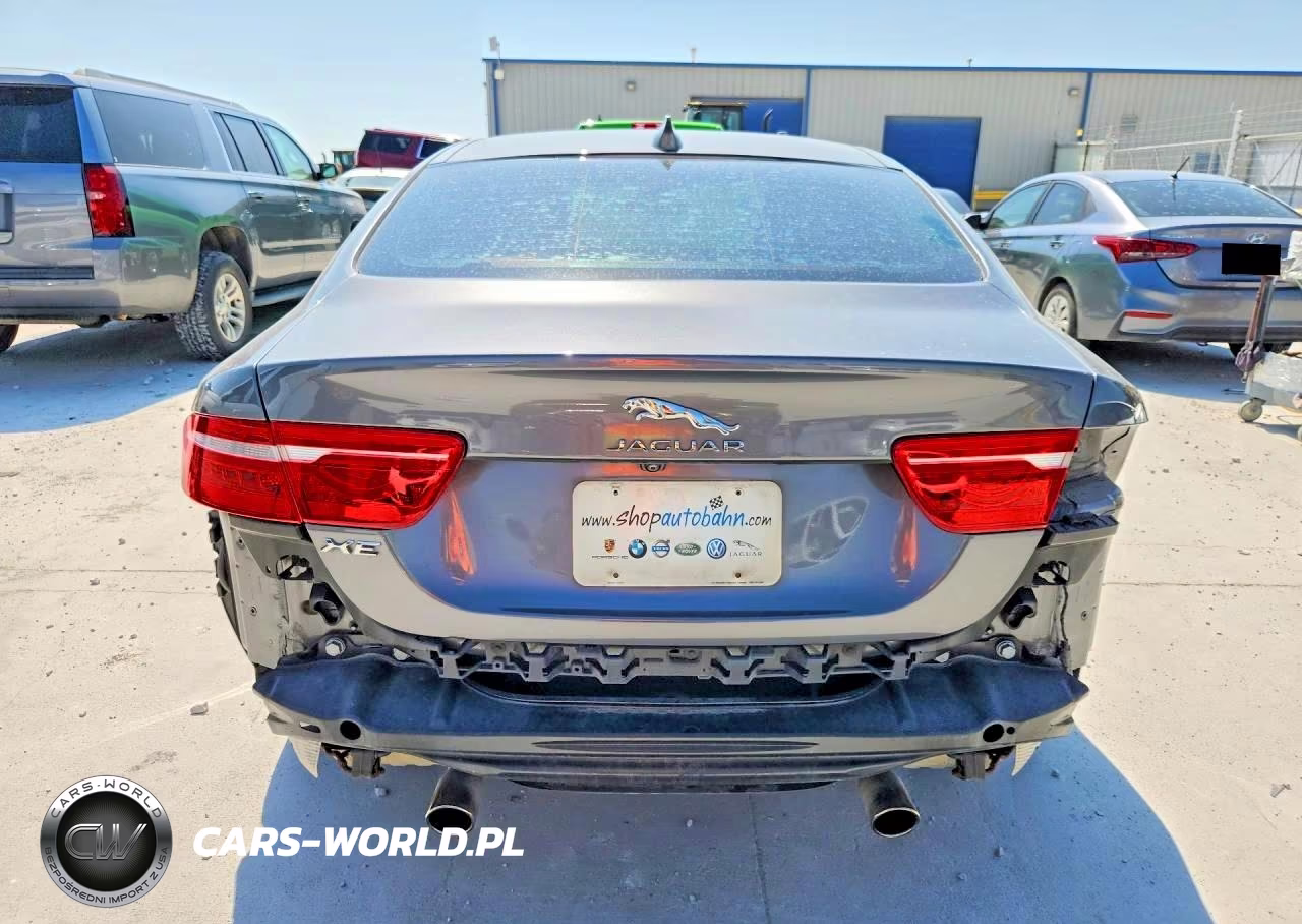 2017 Jaguar Xe Premium VIN:SAJAD4BG5HA961064 - 6