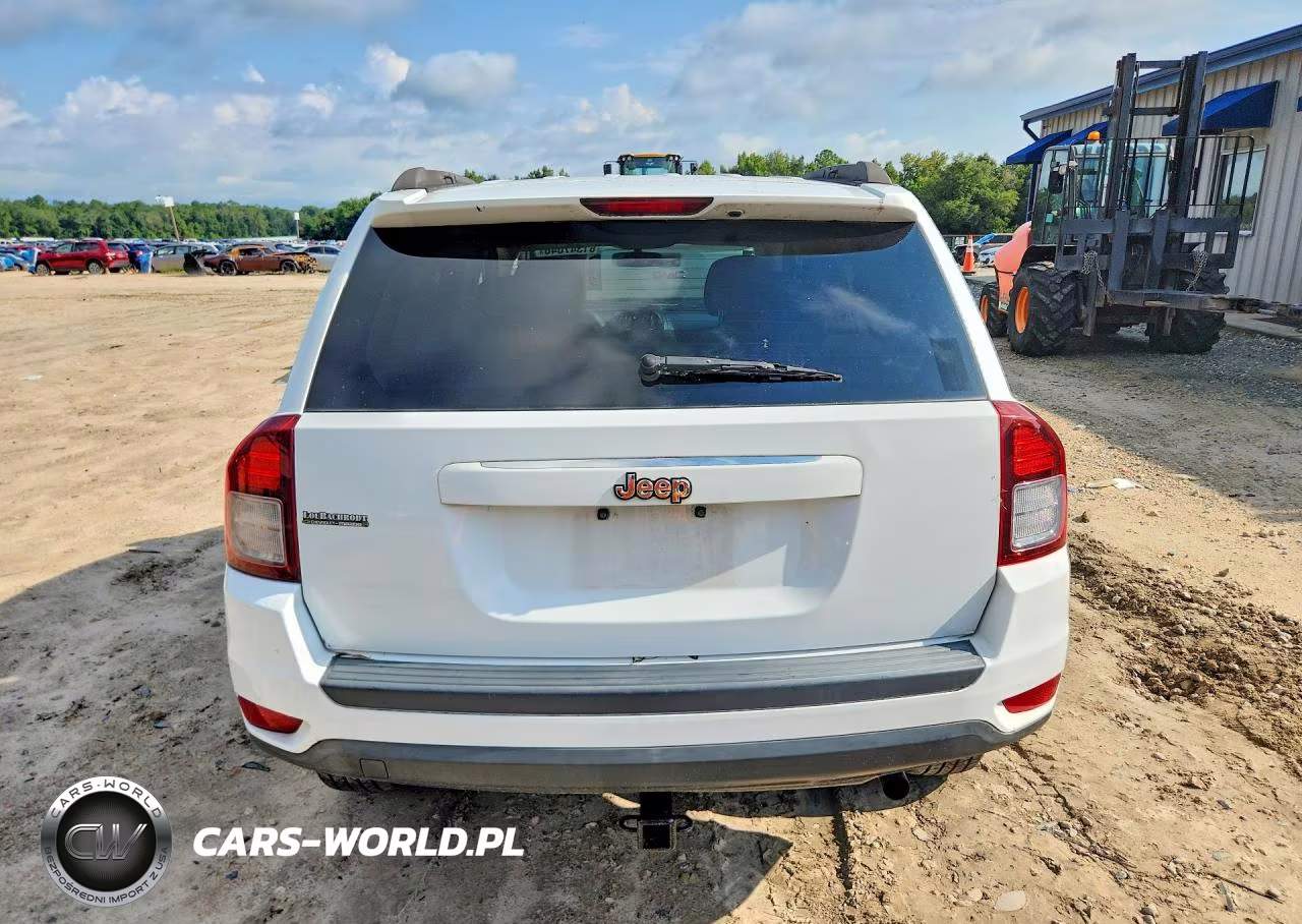 2015 Jeep Compass Sport VIN:1C4NJCBA2FD318181 - 6