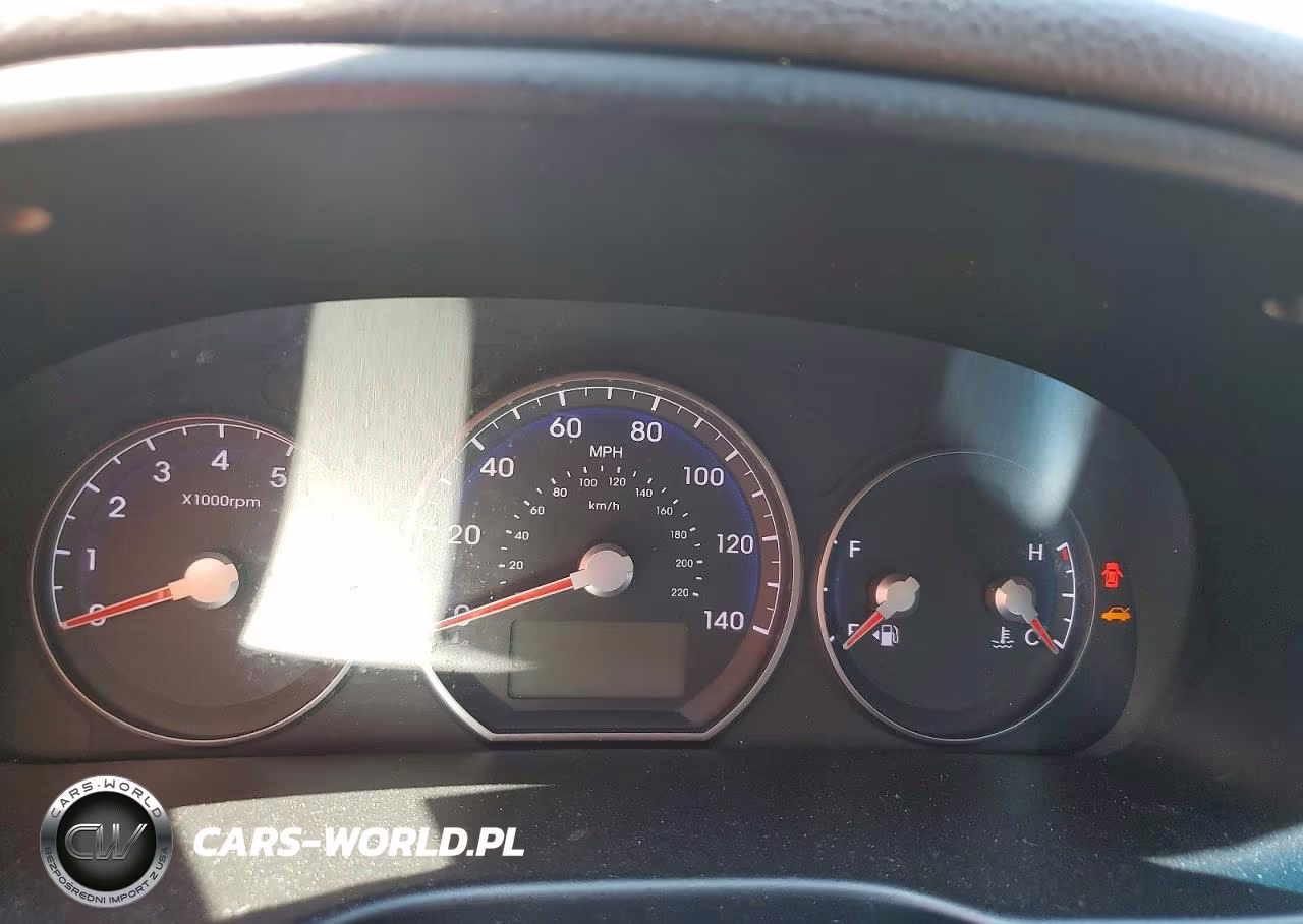 2012 Hyundai Santa Fe Gls VIN:5XYZG3AB0CG167414 - 9