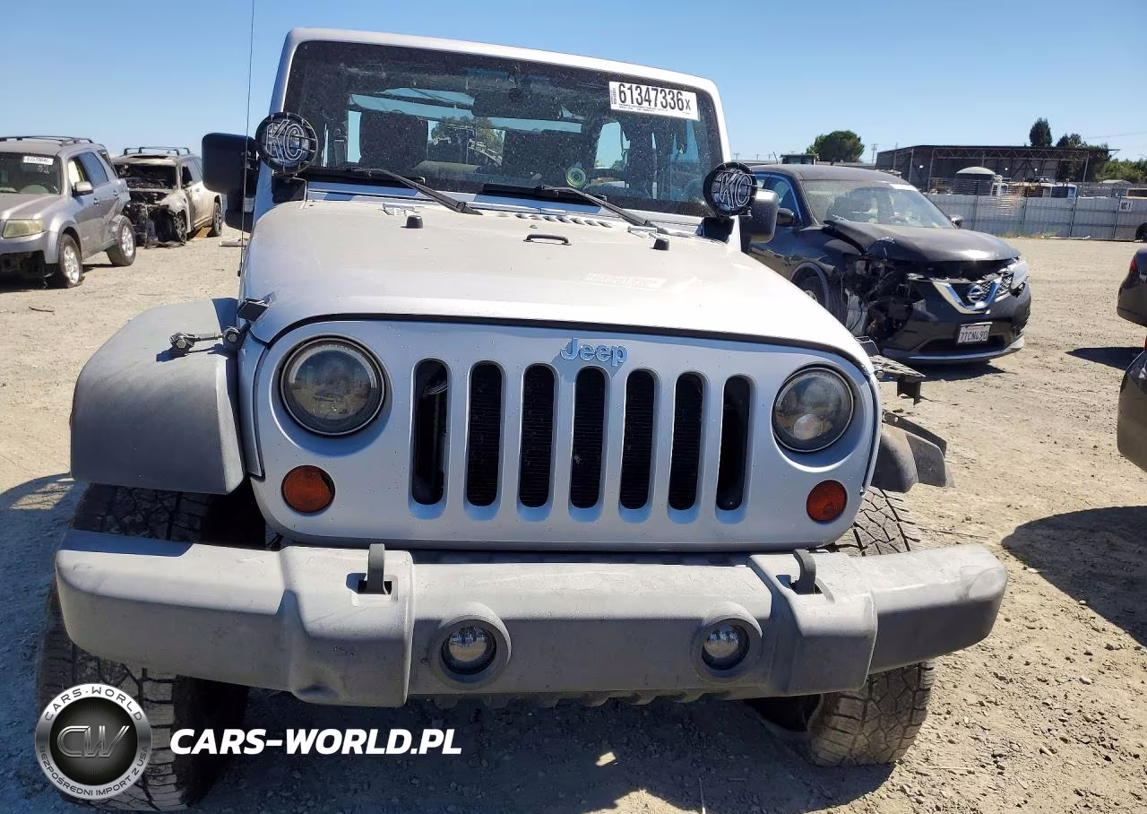 2008 Jeep Wrangler X VIN:1J4FA24108L599430 - 5