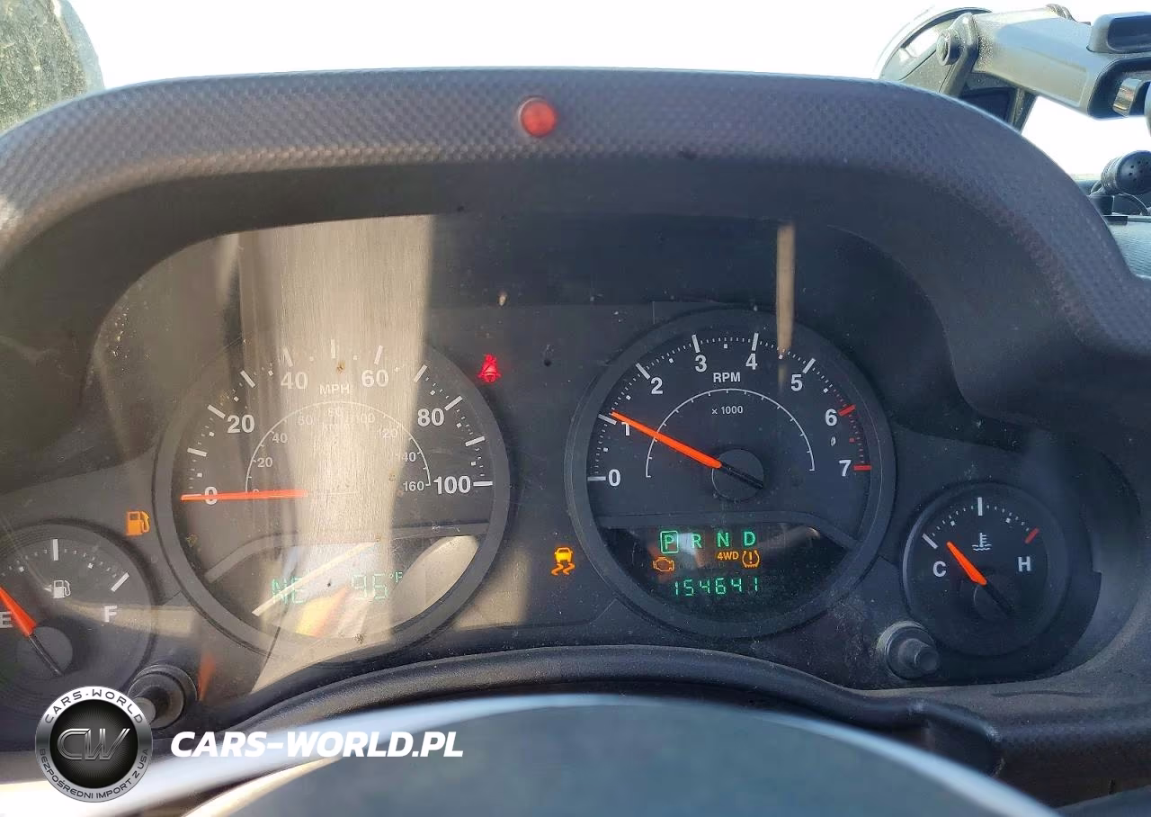 2008 Jeep Wrangler X VIN:1J4FA24108L599430 - 9