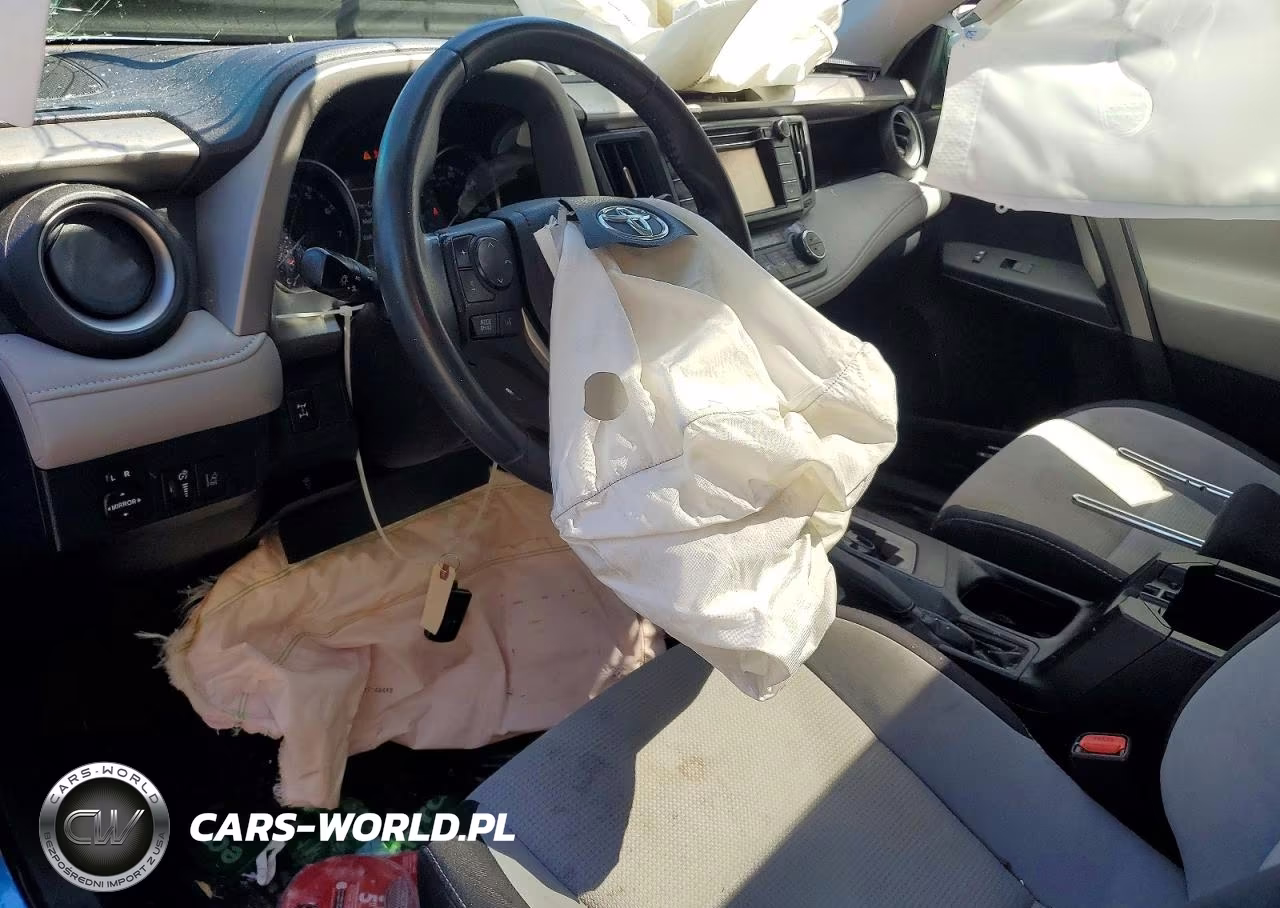 2018 Toyota Rav4 Xle VIN:2T3RFREV9JW748158 - 8