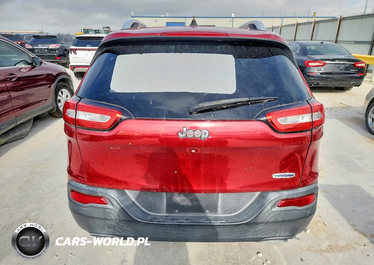 2015 Jeep Cherokee Latitude VIN:1C4PJLCS0FW531389 - 6