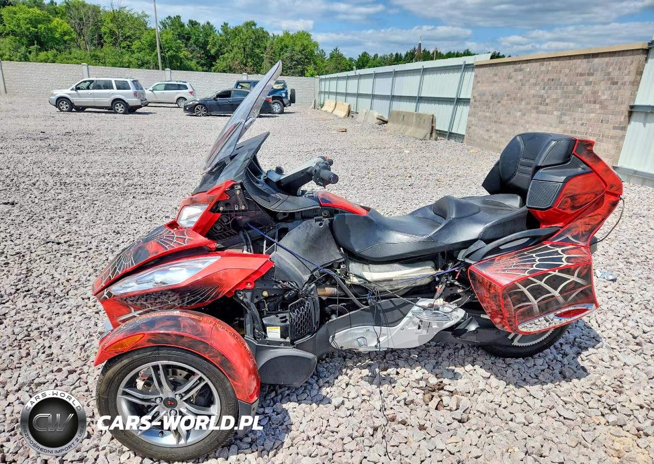 2012 Can-Am Spyder Roadster Rts VIN:2BXJBHC1XCV000803 - 3