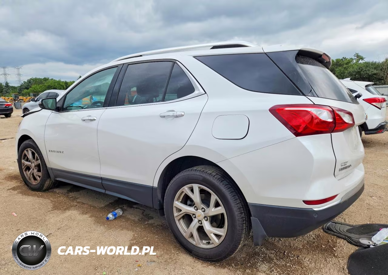 2018 Chevrolet Equinox Premier VIN:2GNAXVEV1J6185810 - 2