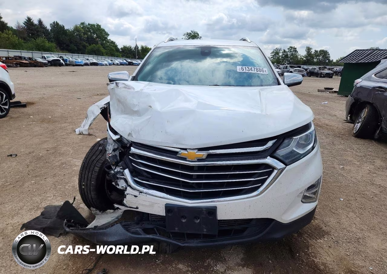 2018 Chevrolet Equinox Premier VIN:2GNAXVEV1J6185810 - 5