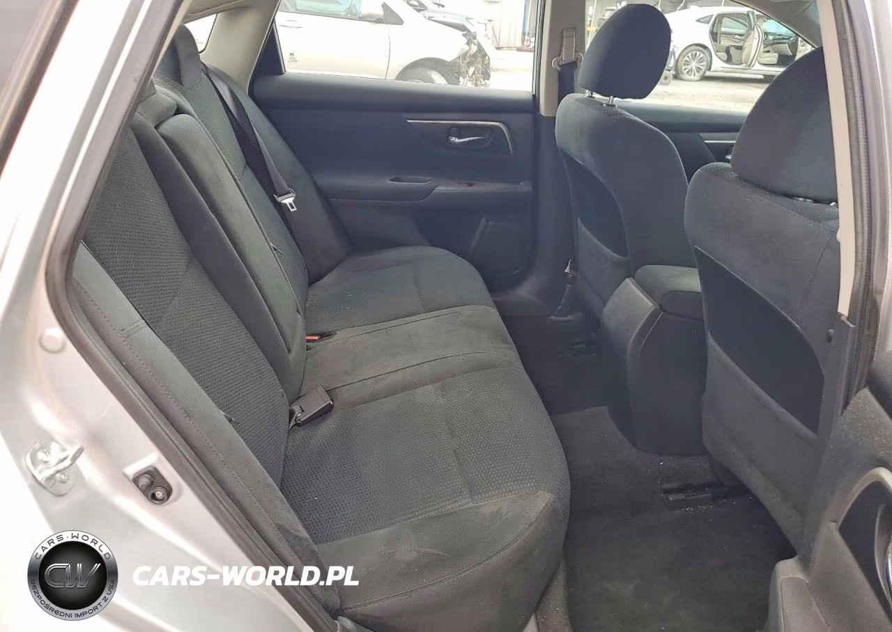 2015 Nissan Altima 2.5 S VIN:1N4AL3AP7FN370081 - 10