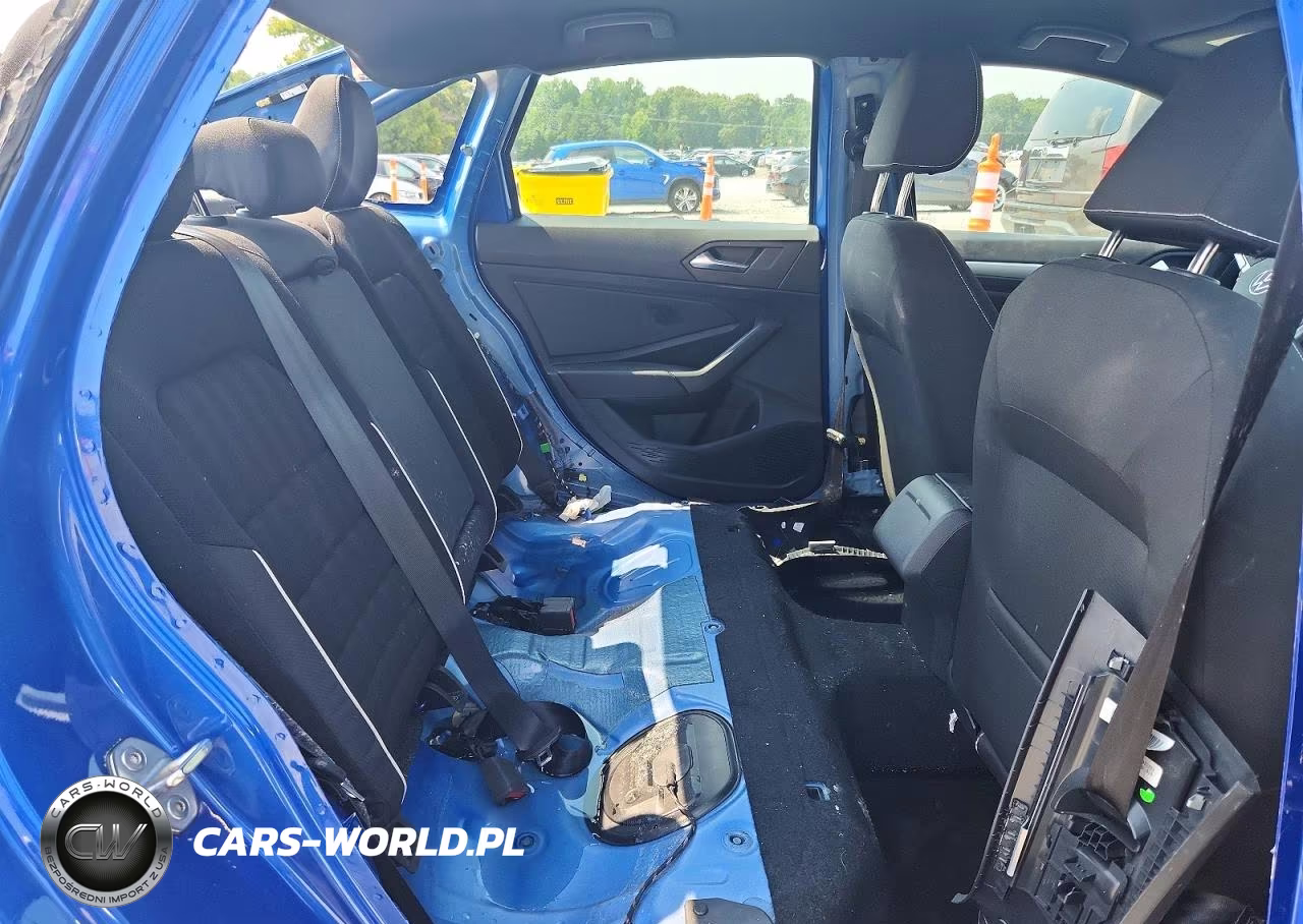 2024 Volkswagen Jetta Sport VIN:3VWAM7BU7RM003065 - 10