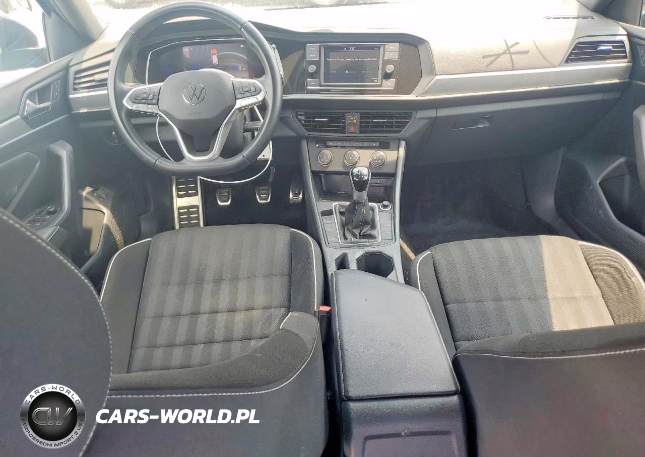 2024 Volkswagen Jetta Sport VIN:3VWAM7BU7RM003065 - 8
