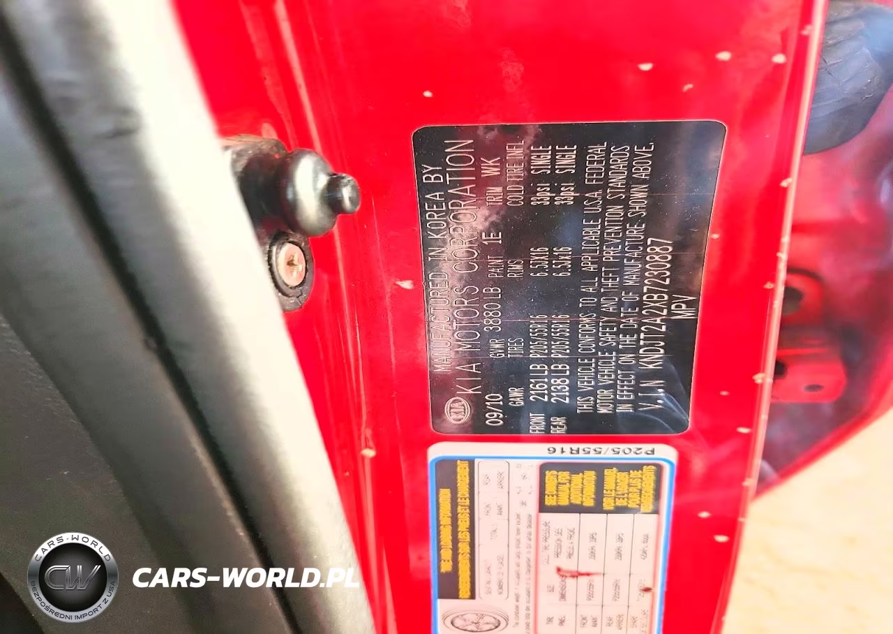 2011 Kia Soul + VIN:KNDJT2A2XB7230887 - 12