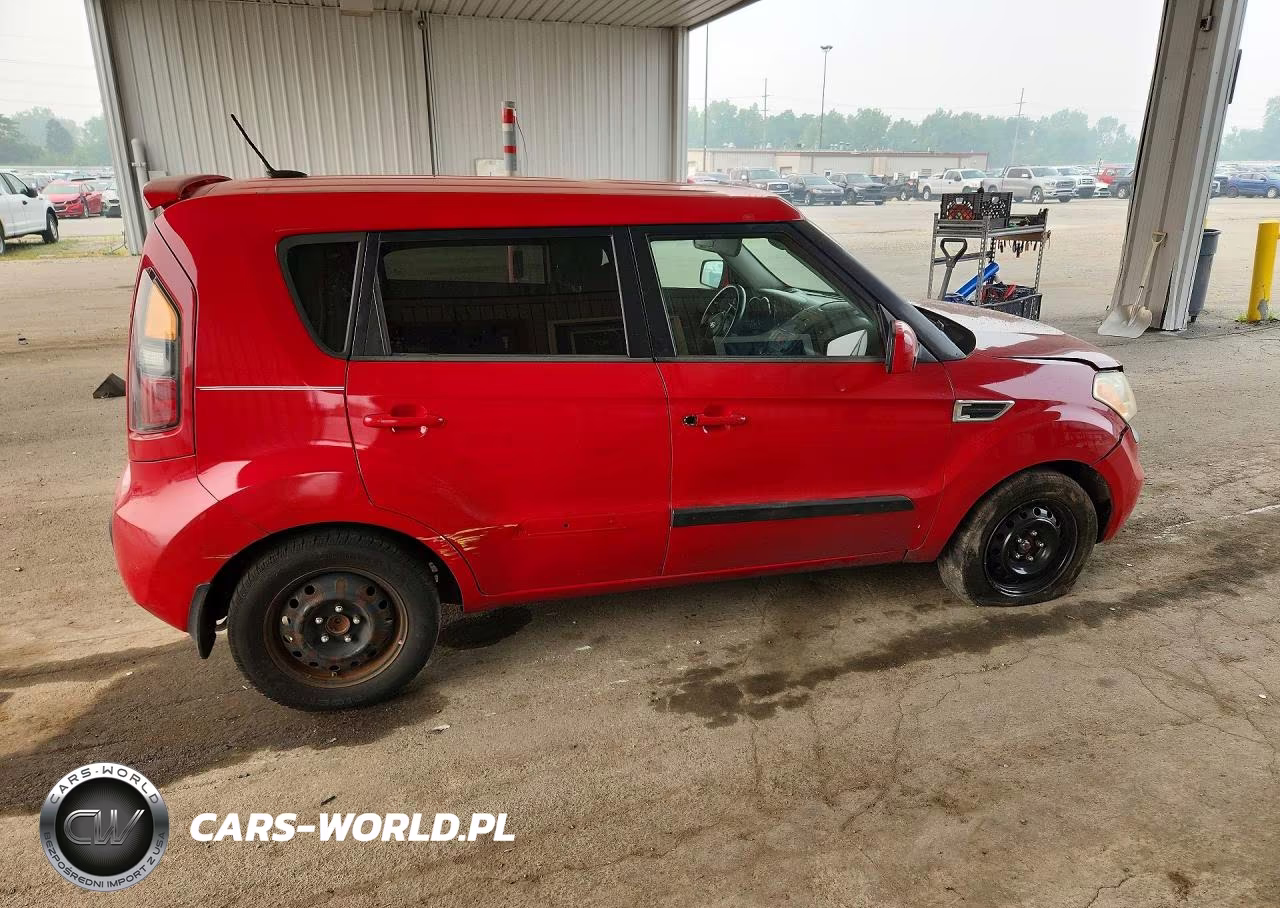 2011 Kia Soul + VIN:KNDJT2A2XB7230887 - 3