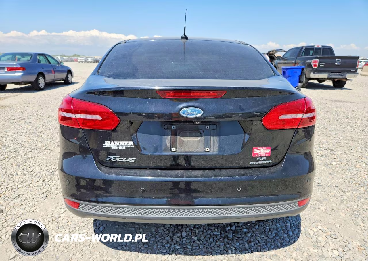 2016 Ford Focus Se VIN:1FADP3F20GL395190 - 6