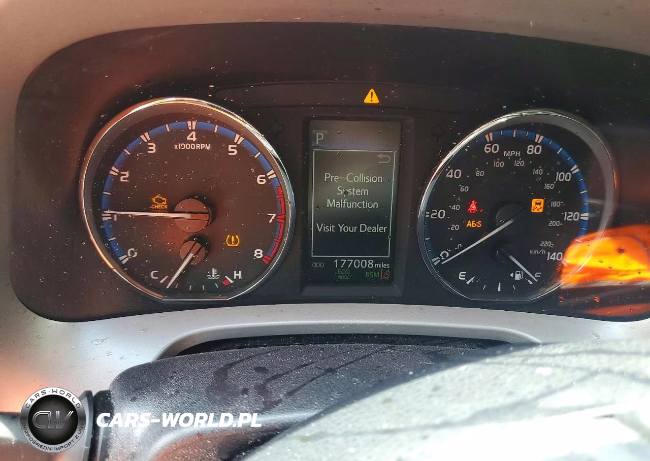 2017 Toyota Rav4 Limited VIN:2T3DFREVXHW629913 - 9
