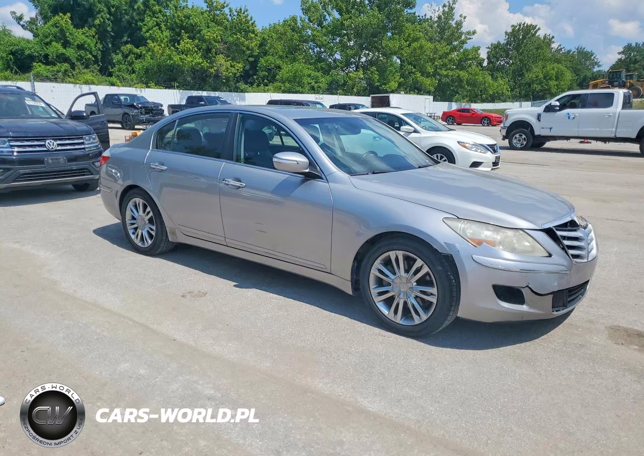 2010 Hyundai Genesis 3.8L VIN:KMHGC4DE5AU085801 - 4