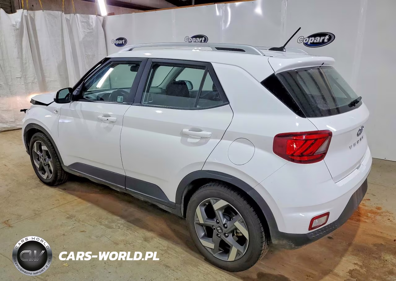 2025 Hyundai Venue Sel VIN:KMHRC8A33SU353877 - 2