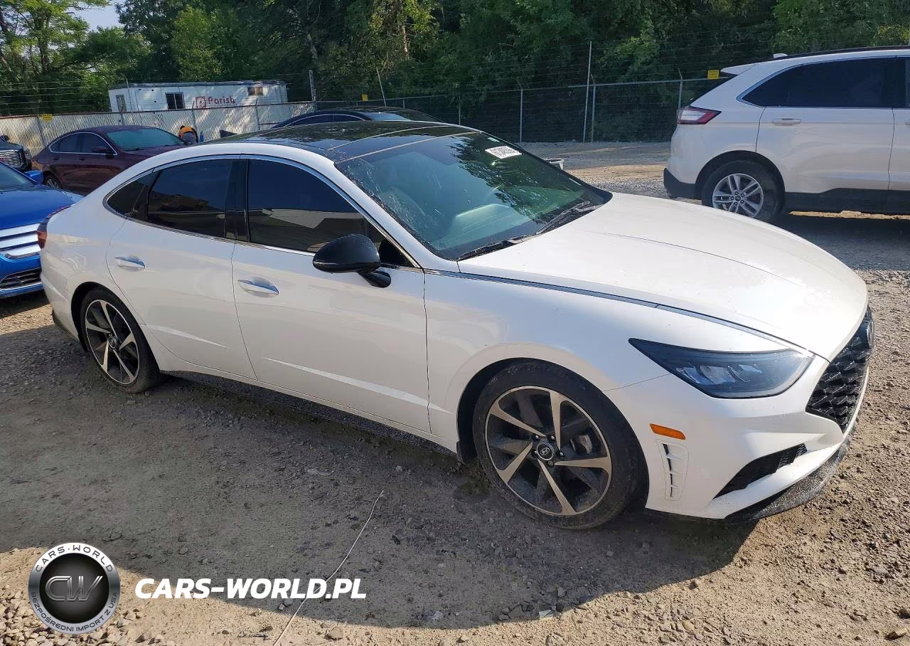 2022 Hyundai Sonata Sel Plus VIN:KMHL44J22NA213330 - 4