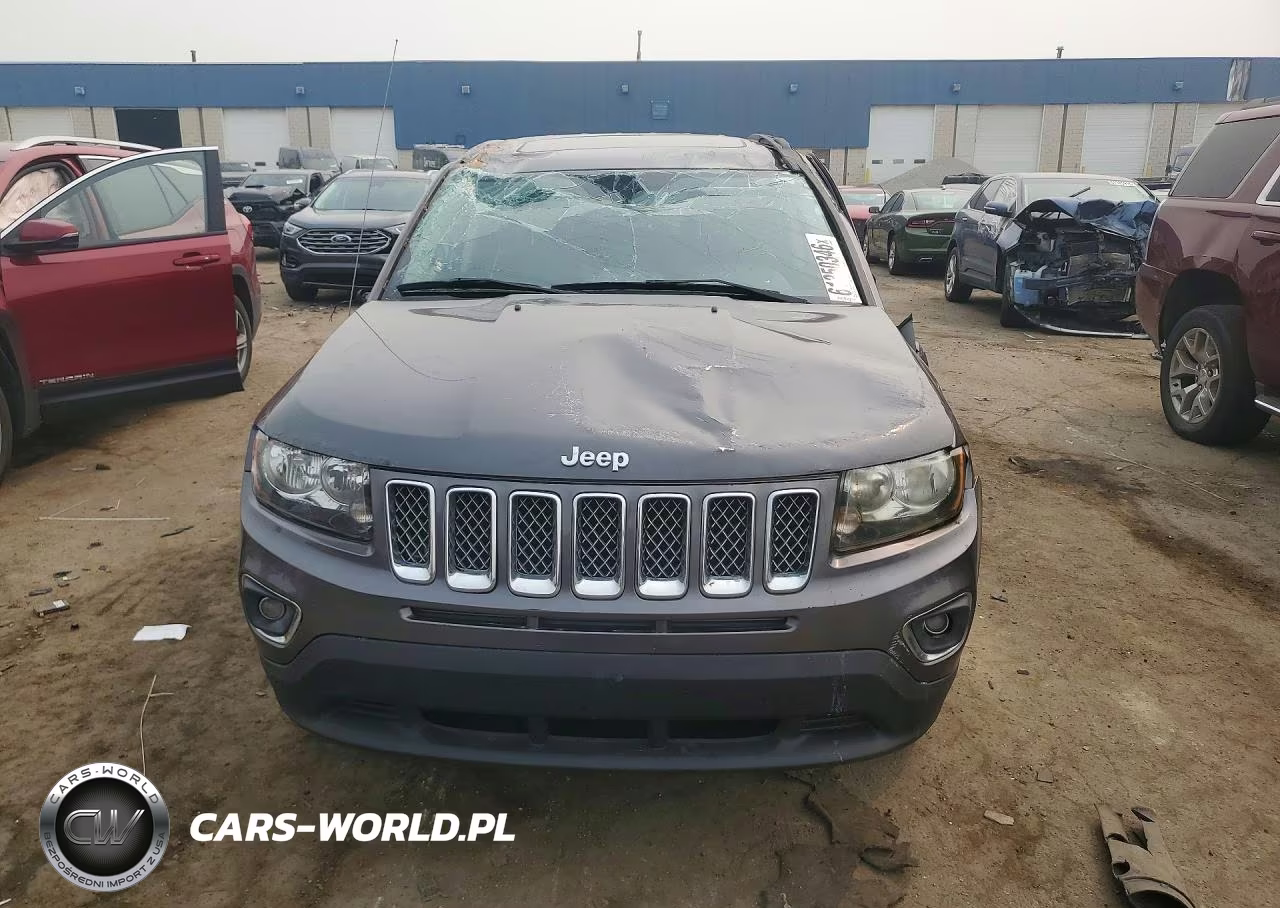 2016 Jeep Compass Latitude VIN:1C4NJCEA2GD801232 - 5
