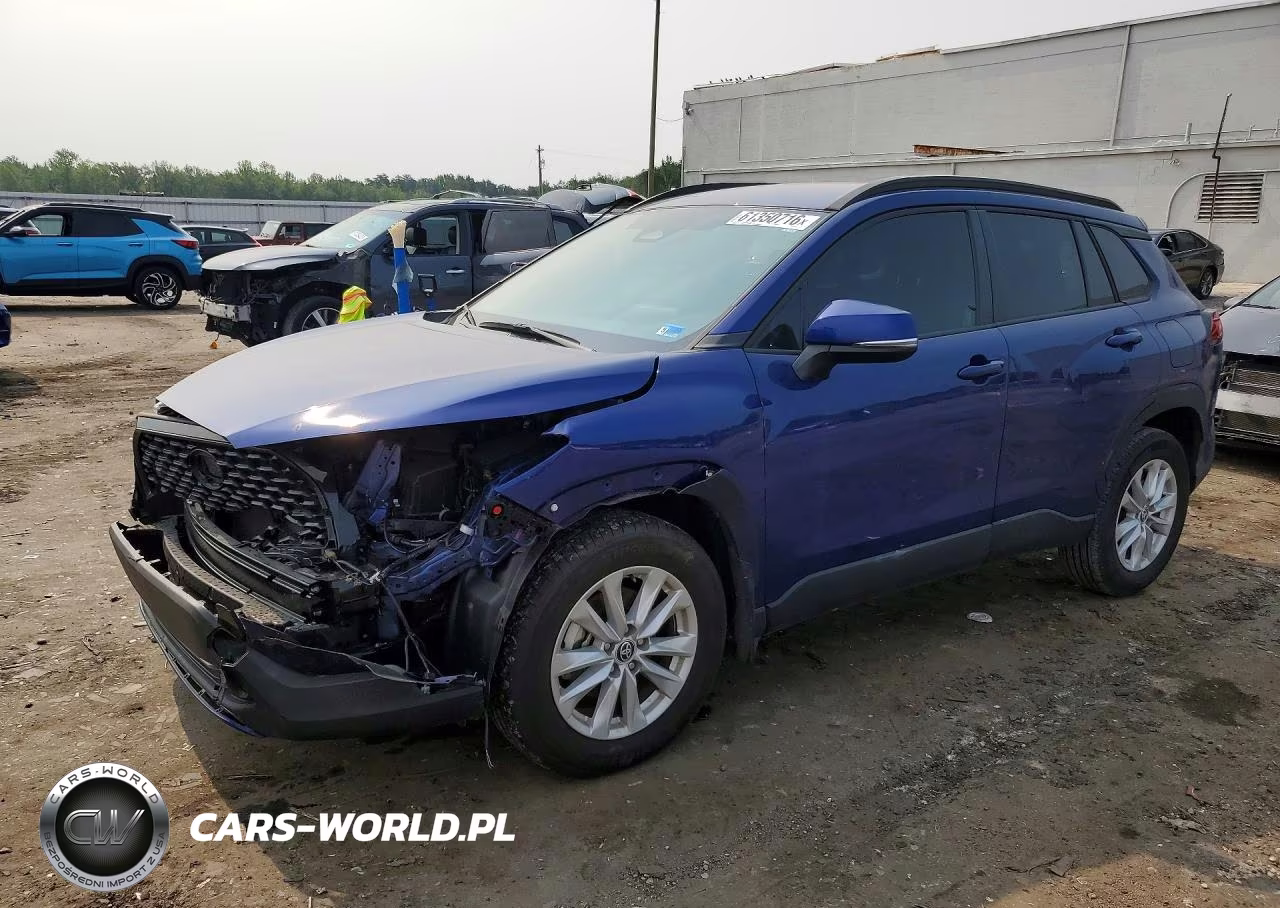 2023 Toyota Corolla Cross Le – zdjęcie 1 z 13