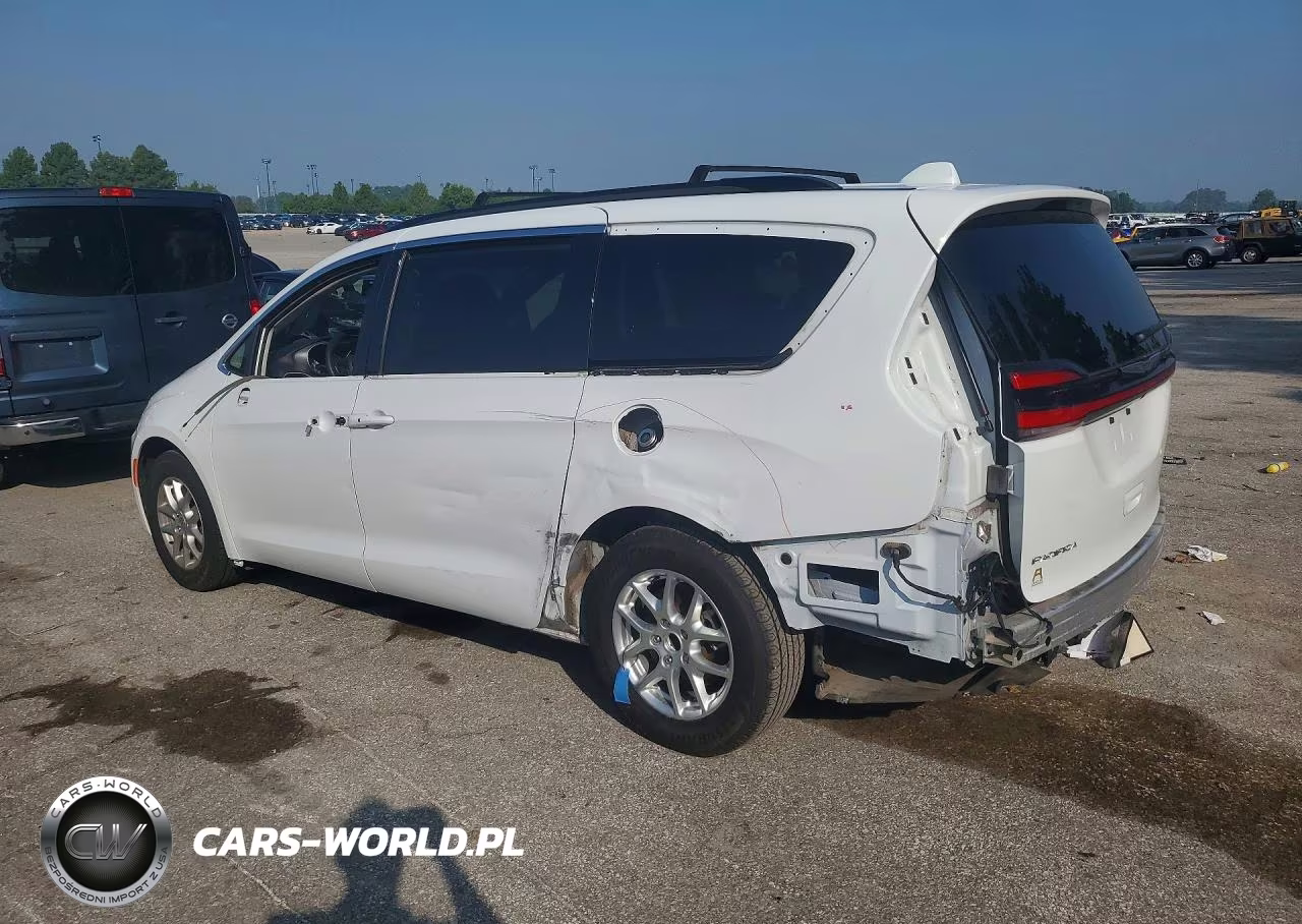 2022 Chrysler Pacifica Touring L VIN:2C4RC1BG6NR146897 - 2