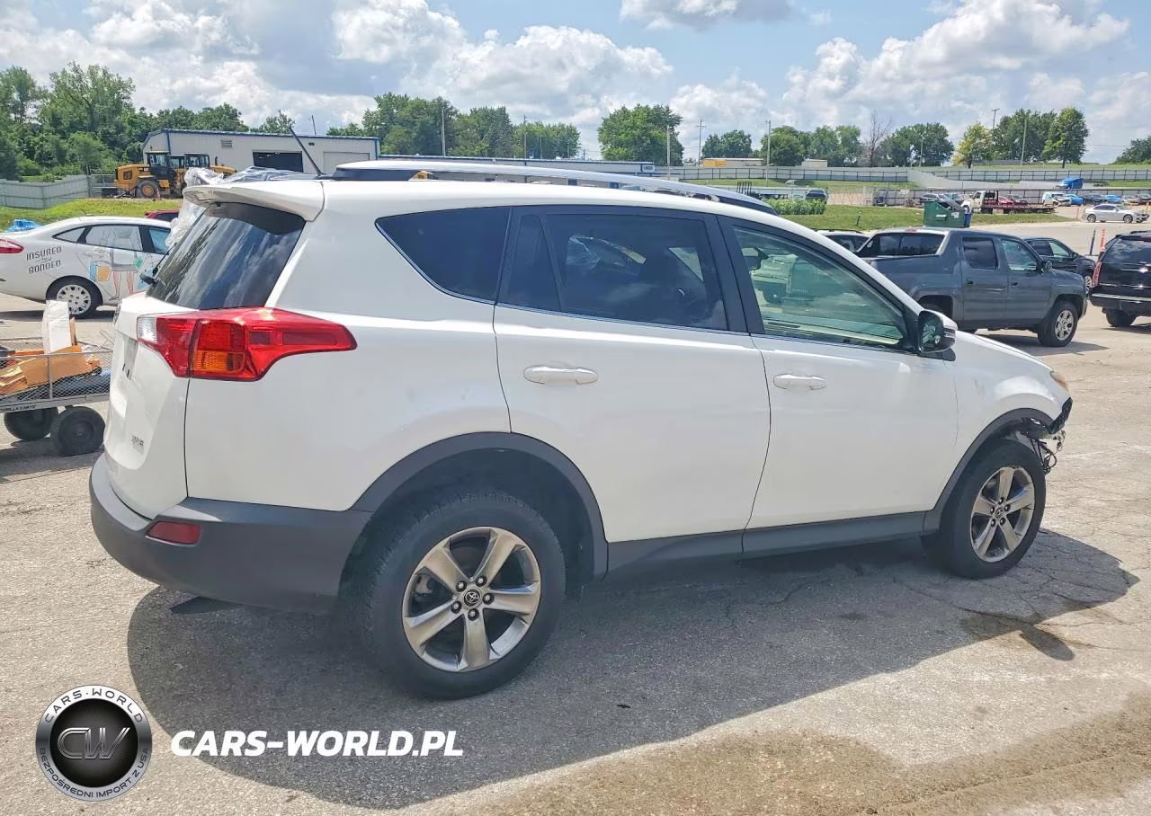 2015 Toyota Rav4 Xle VIN:JTMWFREV5FD070886 - 3