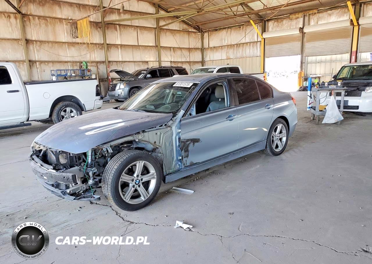 2014 BMW 320 I – zdjęcie 1 z 12