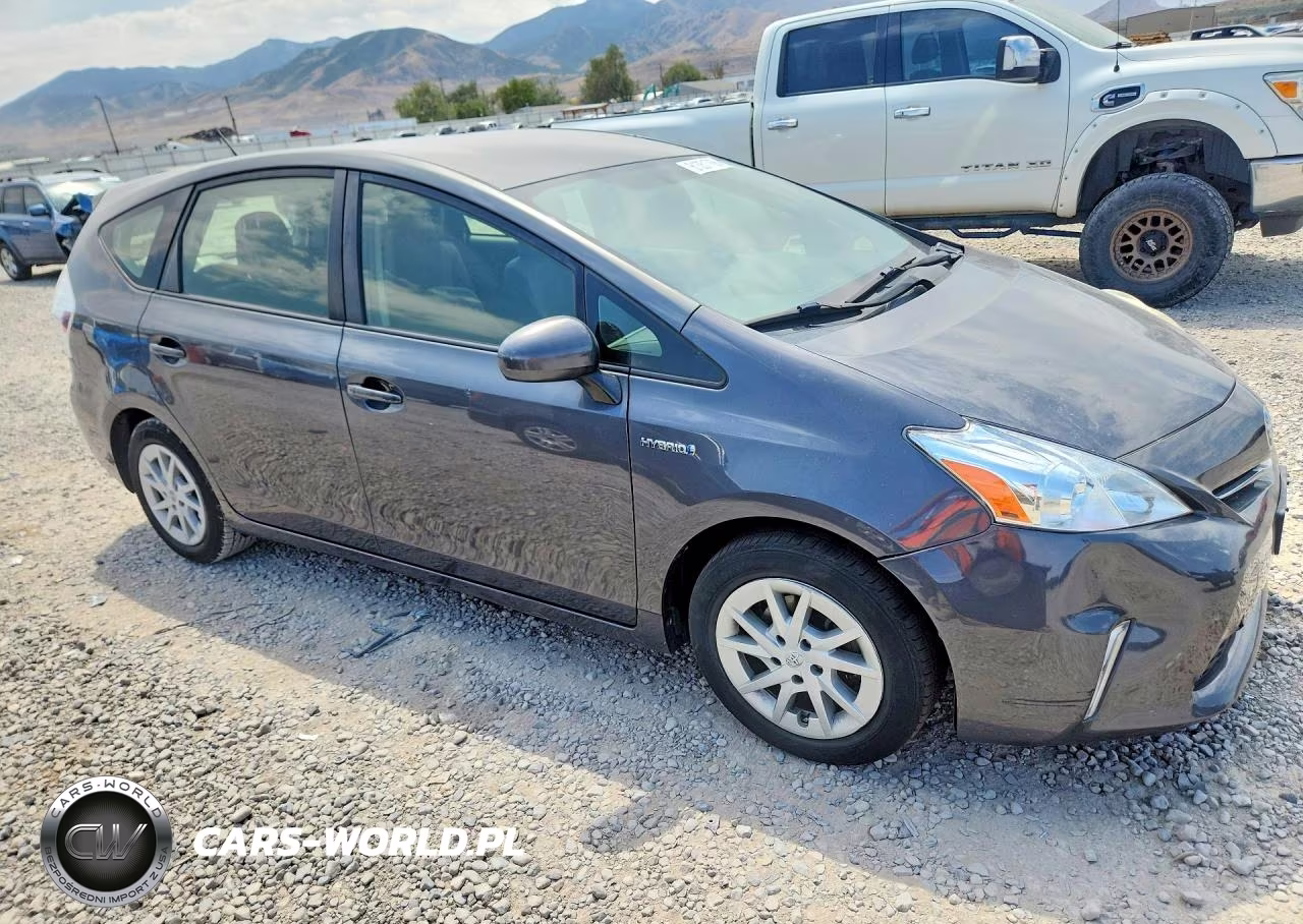 2013 Toyota Prius V Two VIN:JTDZN3EU9D3222269 - 4