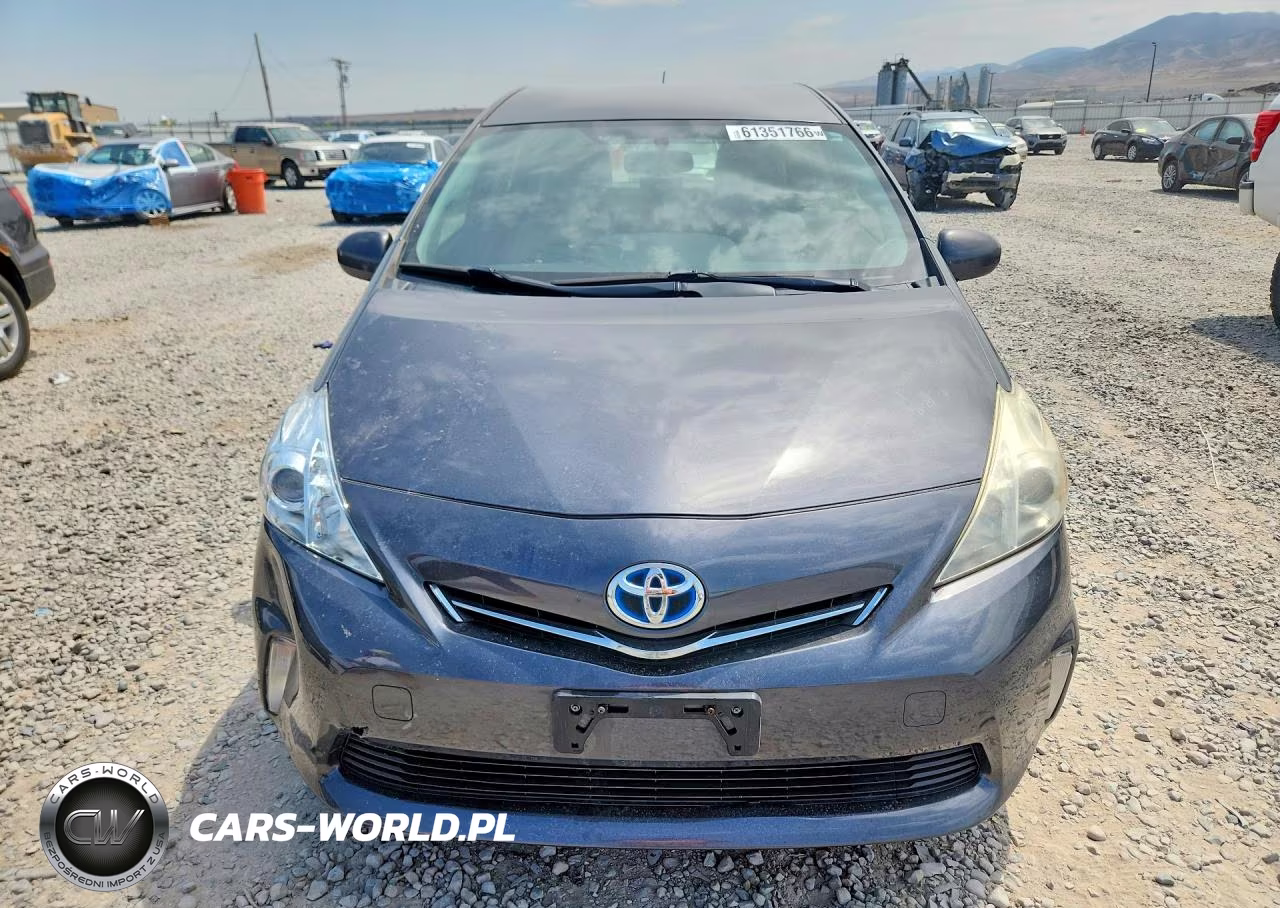 2013 Toyota Prius V Two VIN:JTDZN3EU9D3222269 - 5