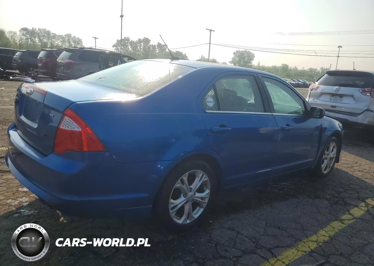 2012 Ford Fusion Se VIN:3FAHP0HA7CR411319 - 3