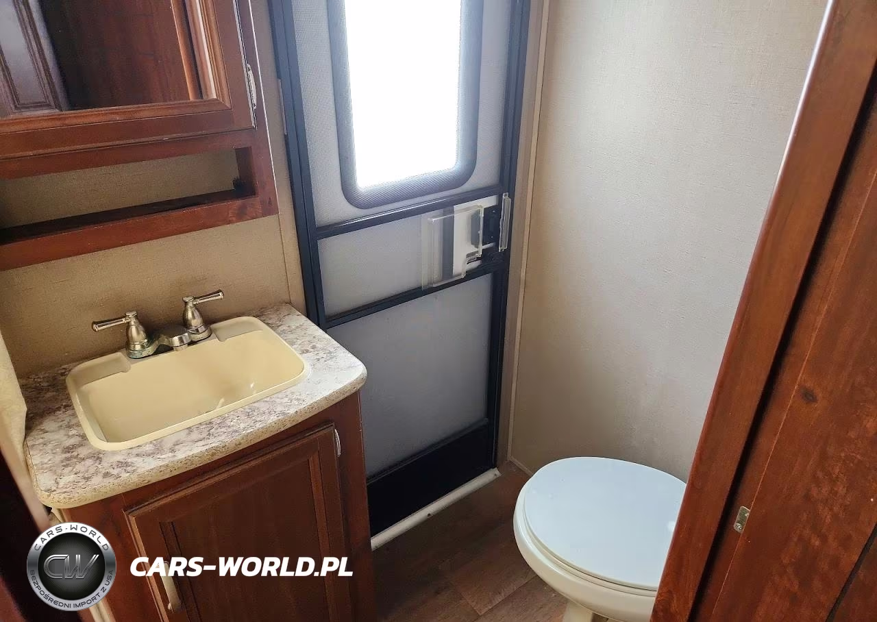 2016 Keystone Outback Camper VIN:4YDT31220GB450395 - 9