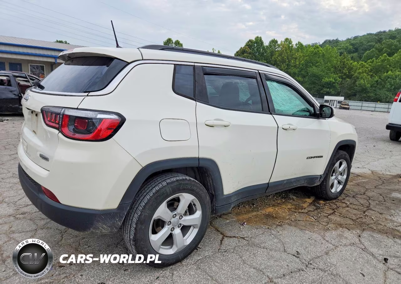 2020 Jeep Compass Latitude VIN:3C4NJDBB7LT148694 - 3