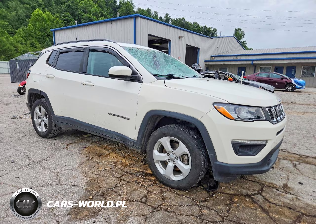 2020 Jeep Compass Latitude VIN:3C4NJDBB7LT148694 - 4