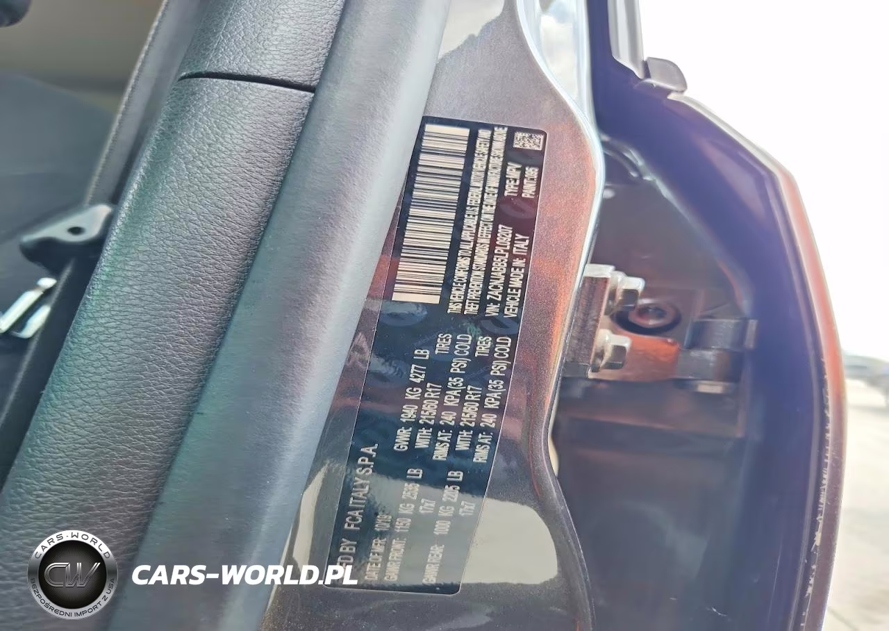 2020 Jeep Renegade Latitude VIN:ZACNJABB5LPL09207 - 13
