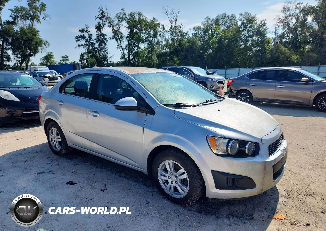 2015 Chevrolet Sonic Lt – zdjęcie 1 z 10