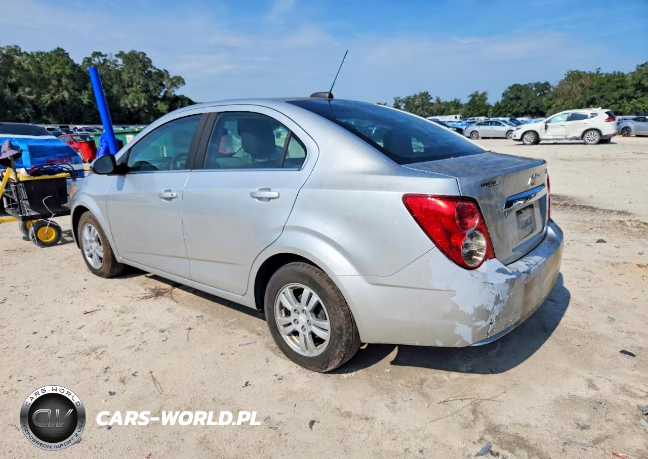 2015 Chevrolet Sonic Lt VIN:1G1JC5SGXF4203846 - 3