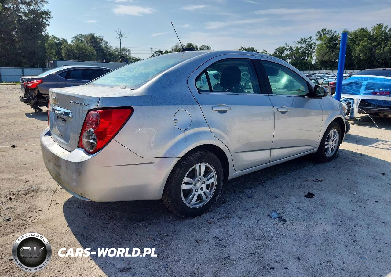 2015 Chevrolet Sonic Lt VIN:1G1JC5SGXF4203846 - 4