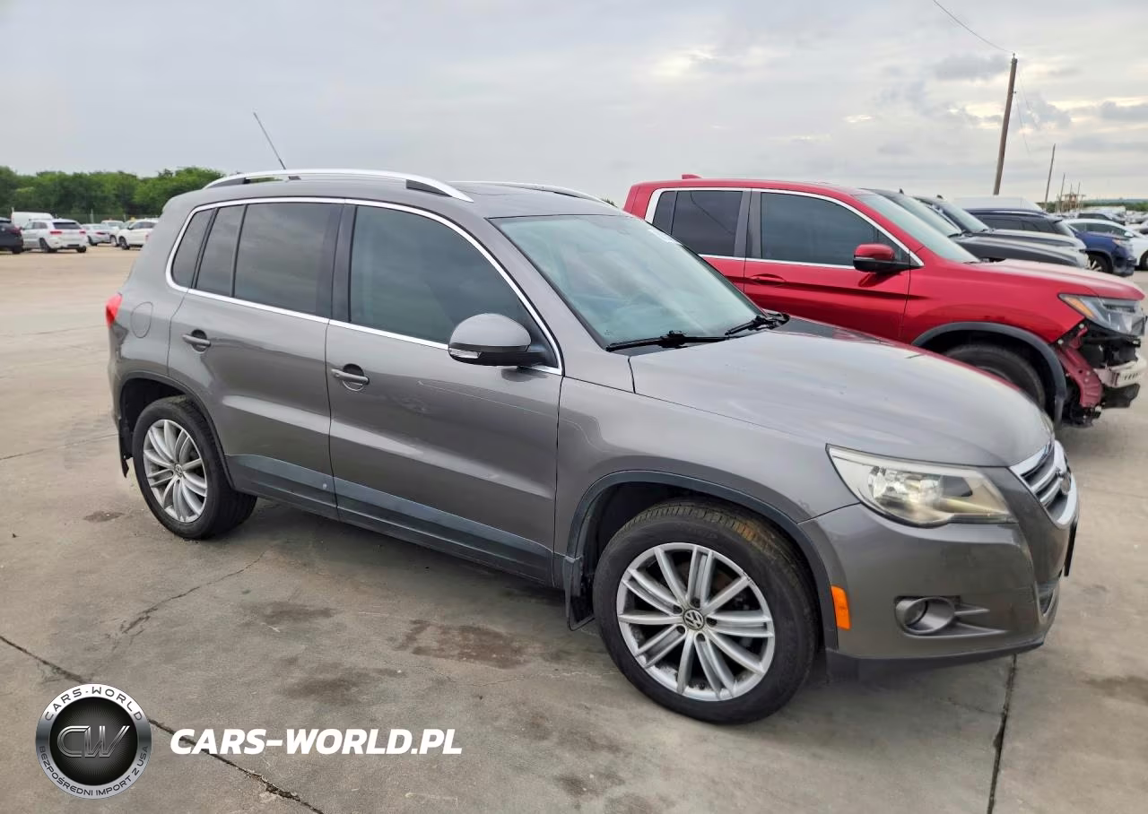 2011 Volkswagen Tiguan S VIN:WVGAV7AX9BW521465 - 4