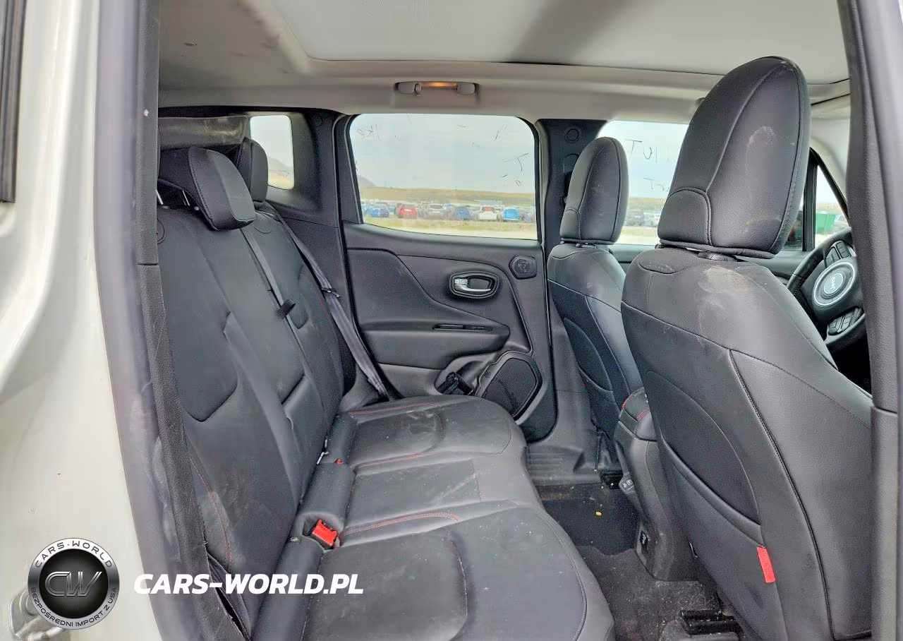 2022 Jeep Renegade Trailhawk VIN:ZACNJDC1XNPN68026 - 10