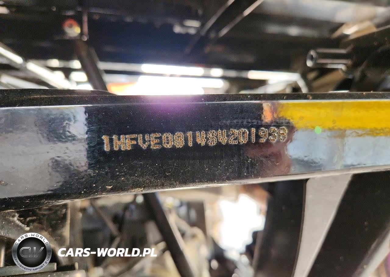 2025 Honda Sxs1000M Utility Vehicle VIN:1HFVE0814S4201938 - 10