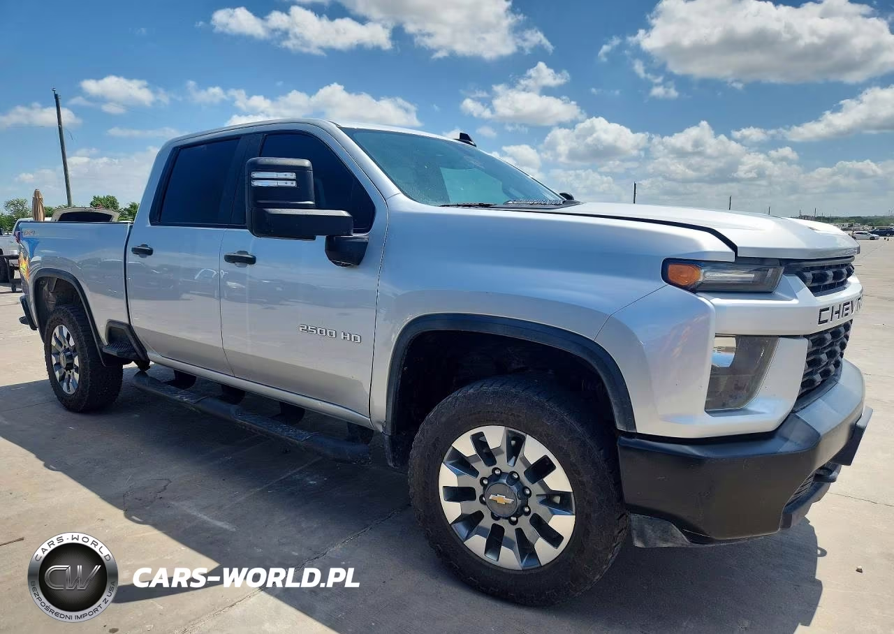 2023 Chevrolet Silverado K2500 Custom VIN:2GC4YMEY1P1727436 - 4