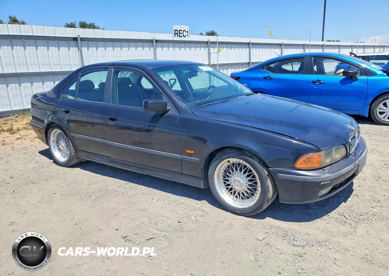 2000 BMW 528 I Automatic VIN:WBADM6345YGV01618 - 4
